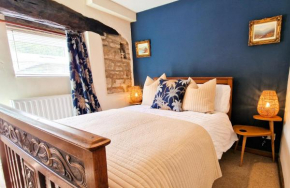 THE OLD WASH KITCHEN - Charming Character Cottage in Holmfirth, Yorkshire